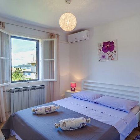 Vila Bugevilija Hotel มาลีโลชินจ์ ภายนอก รูปภาพ